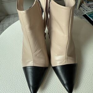 Zara Women's Elegant Black and Cream Heels